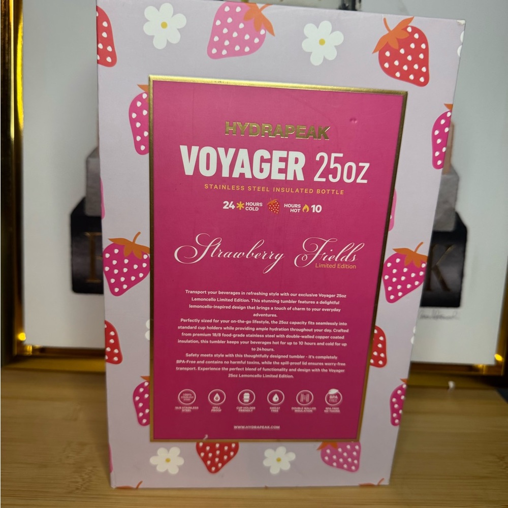 Strawberry Fields Limited Edition Voyager 25oz tumbler.nib - Picture 3 of 3